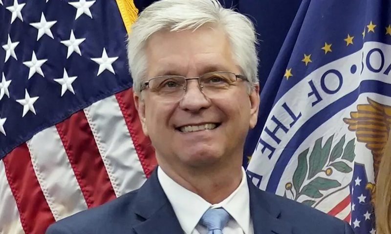 Christopher Waller, candidato favorito de Trump para encabezar la Reserva Federal